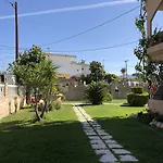 Jimmy's Garden Hotel