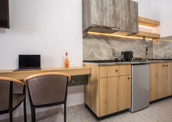 Jimmy's Garden Hotel