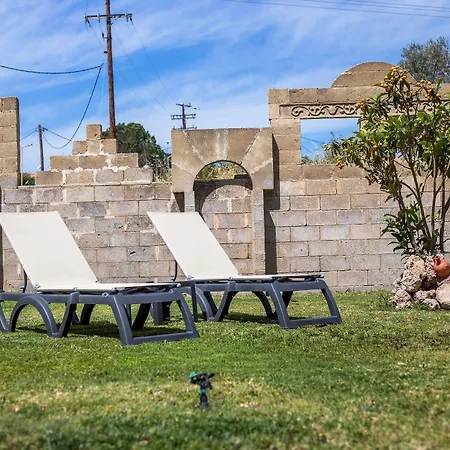 Jimmy's Garden Отель 3*