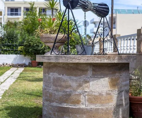 Jimmy's Garden Hotel