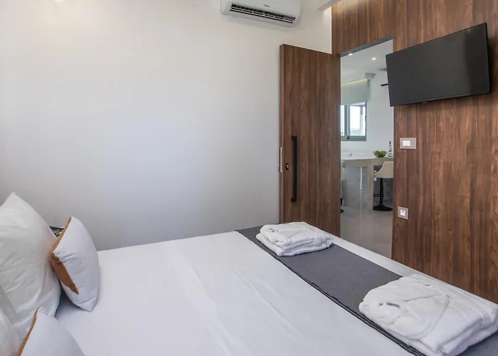 Jimmy's Garden Hotel 3*