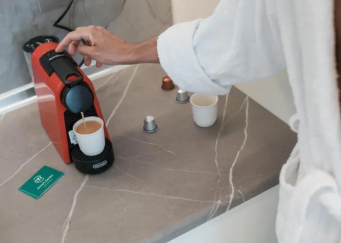 Jimmy's Garden Hotel 3*