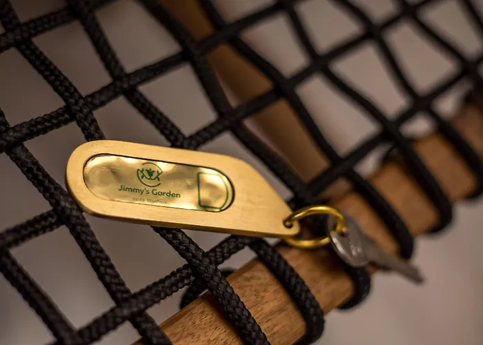 Jimmy's Garden Hotel 3*